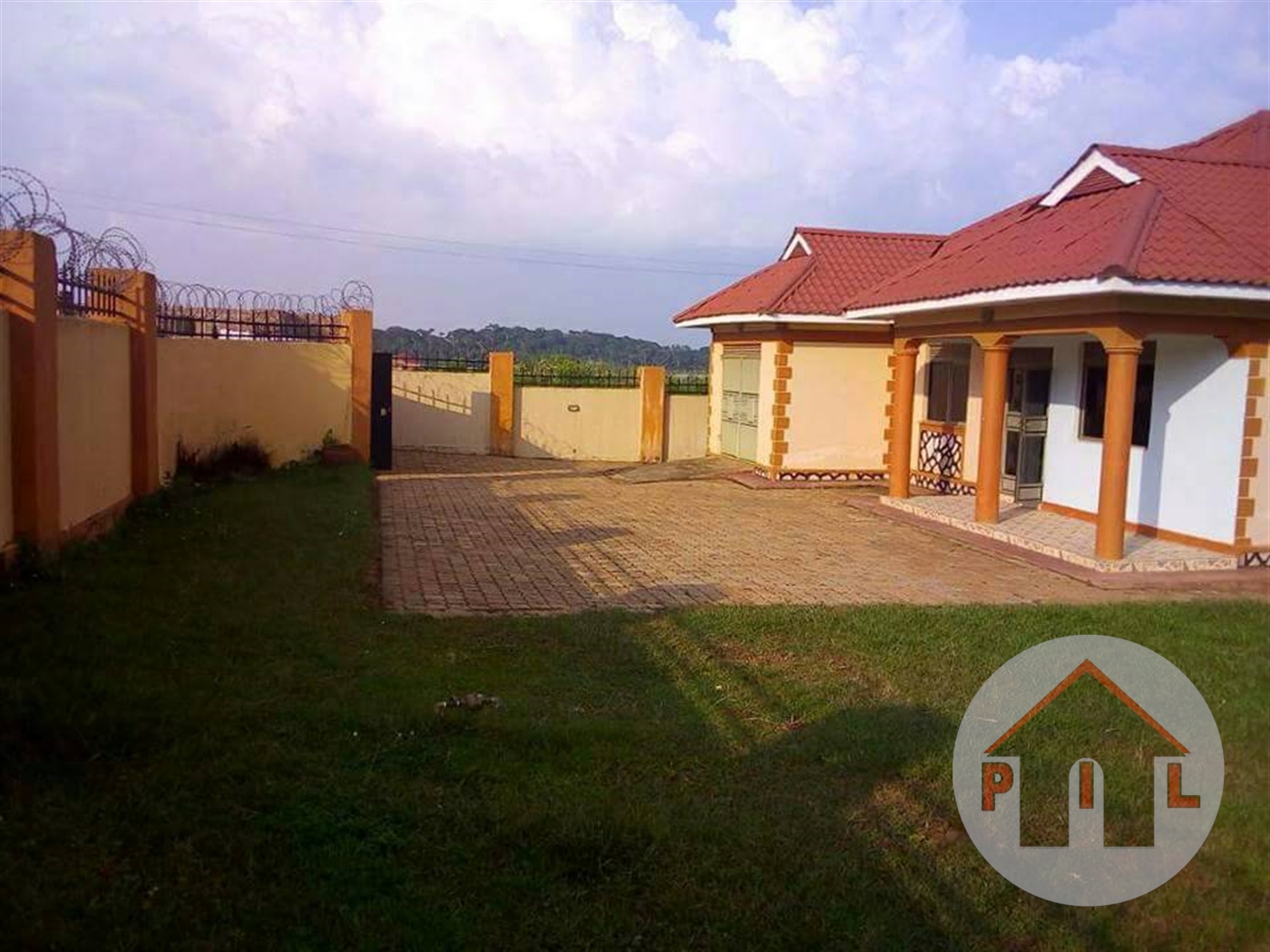 Bungalow for sale in Garuga Wakiso