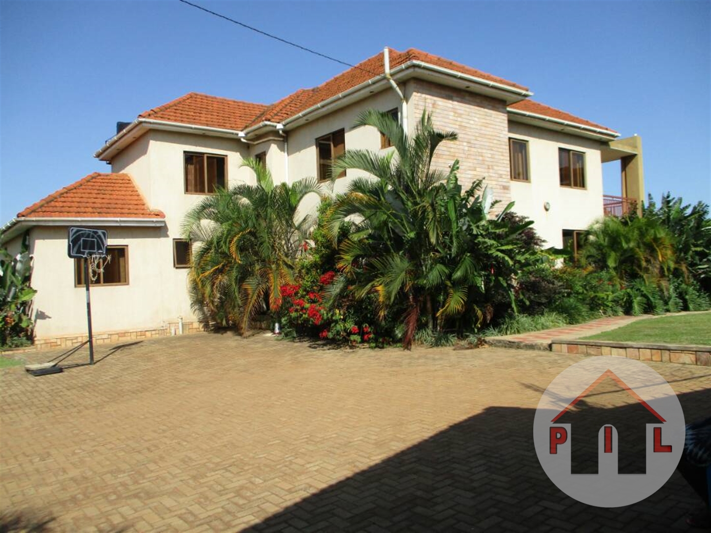 Mansion for sale in Kisaasi Kampala