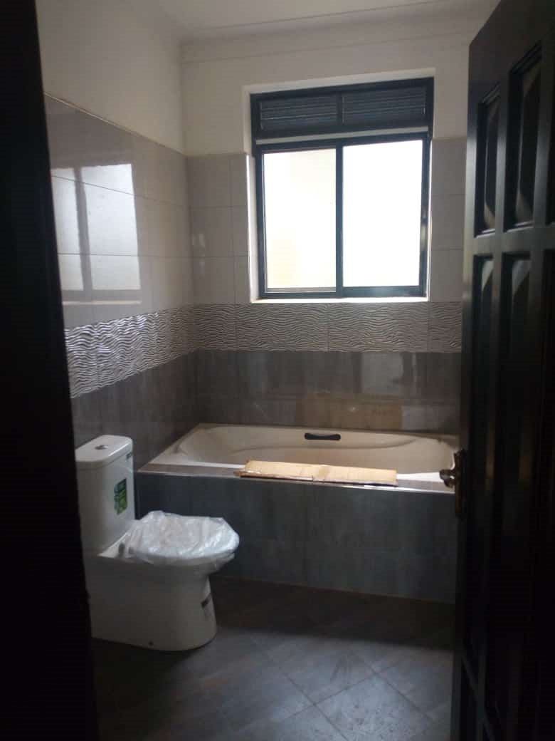 Apartment for rent in Naalya Wakiso