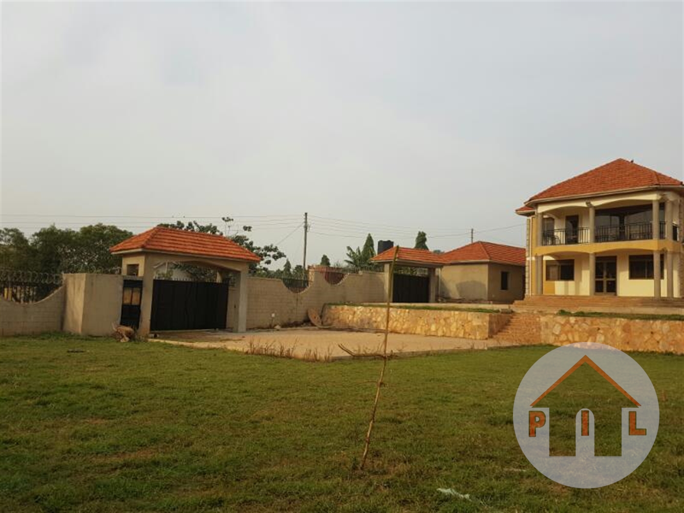 Mansion for sale in Seguku Wakiso