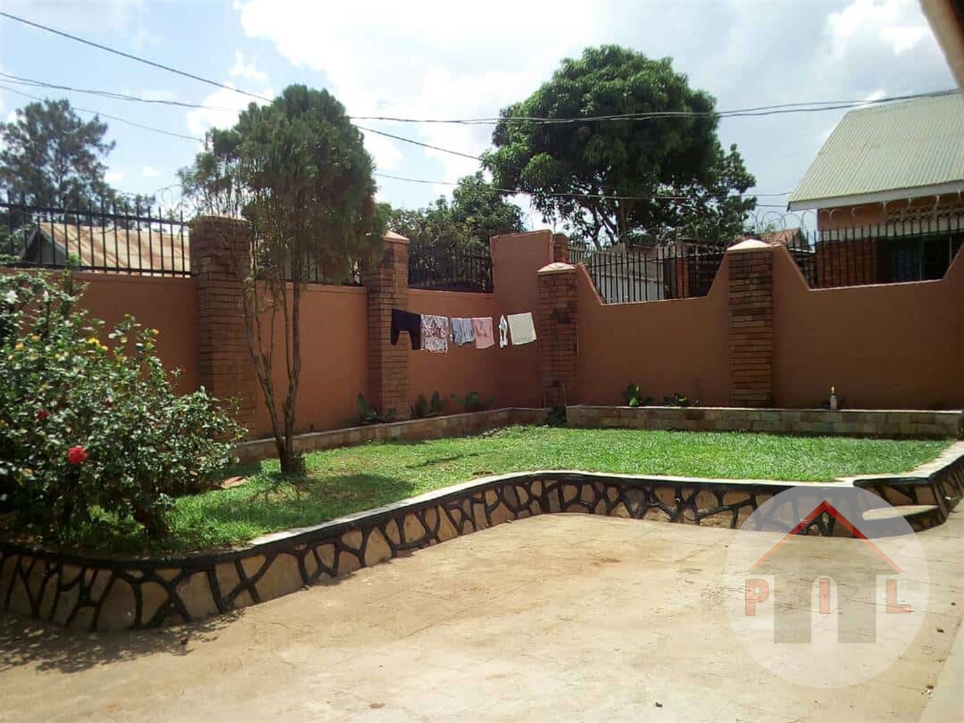 Bungalow for sale in Naalya Wakiso