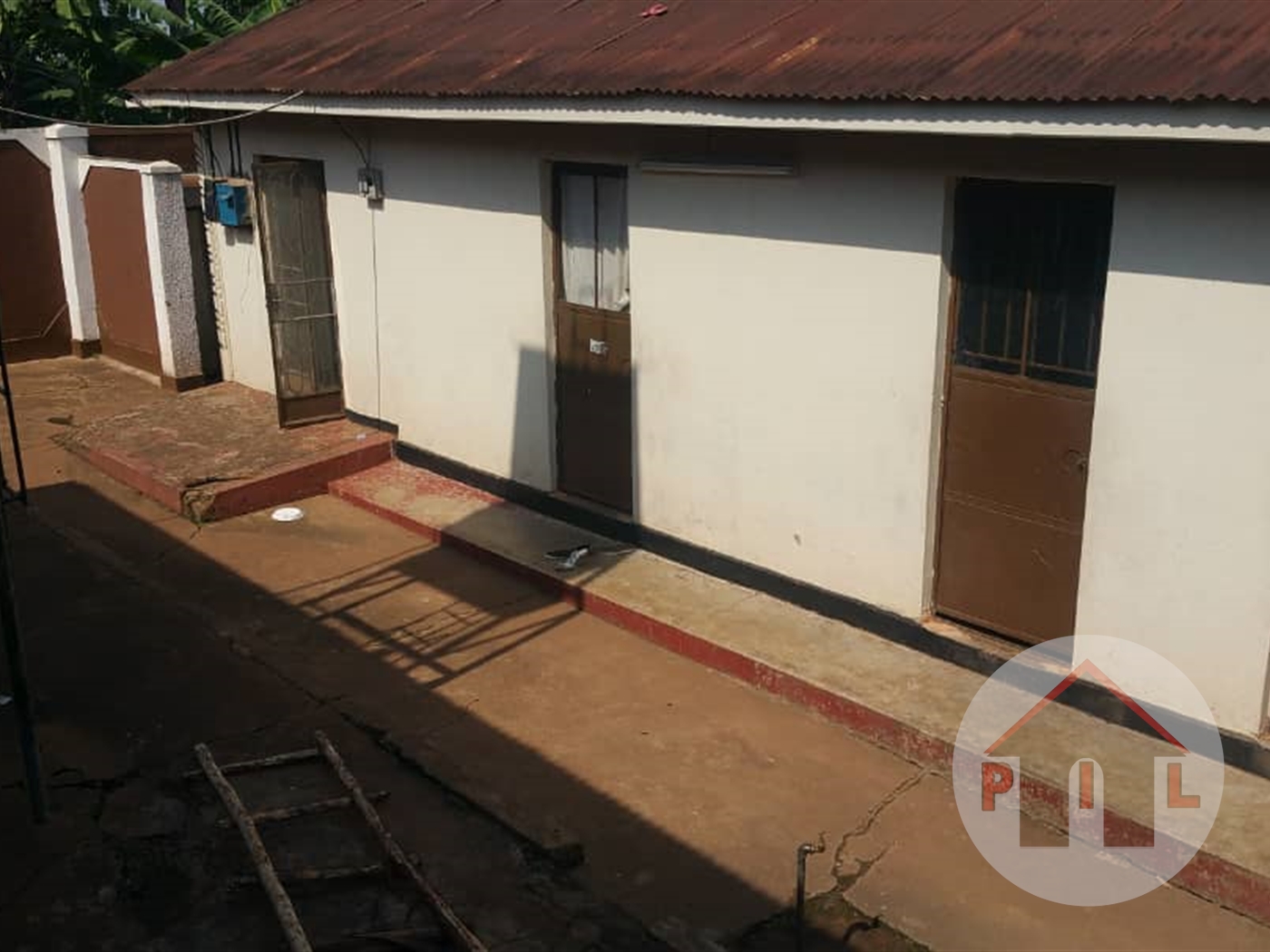 Bungalow for sale in Mengo Kampala