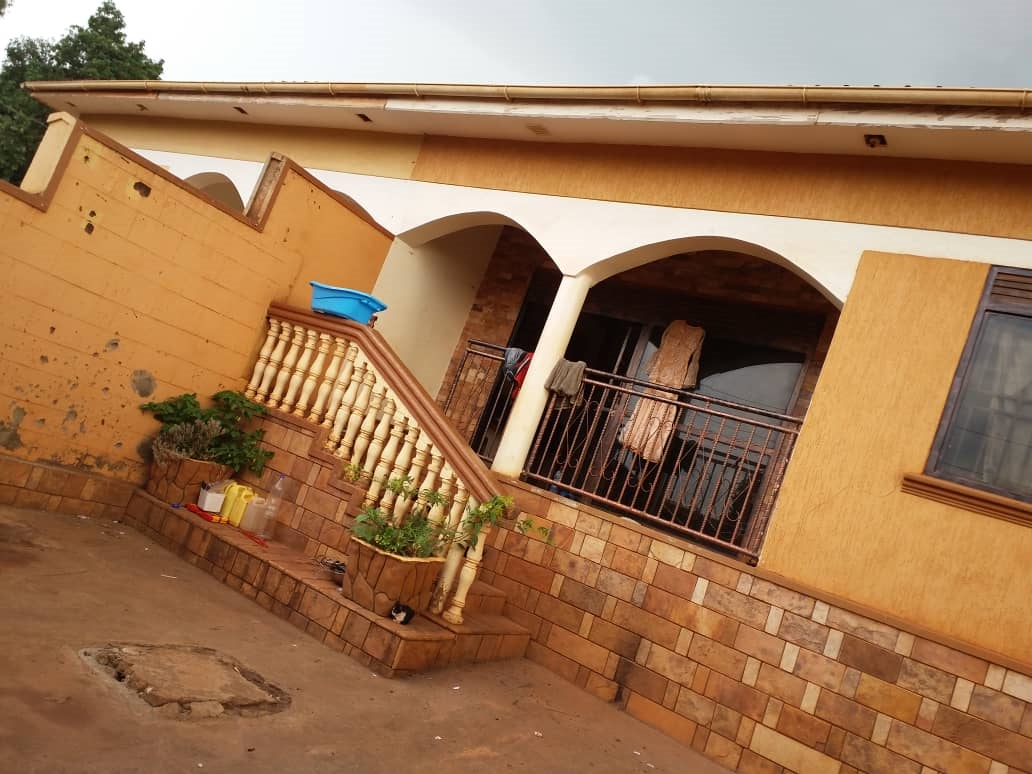 Bungalow for sale in Munyonyo Kampala