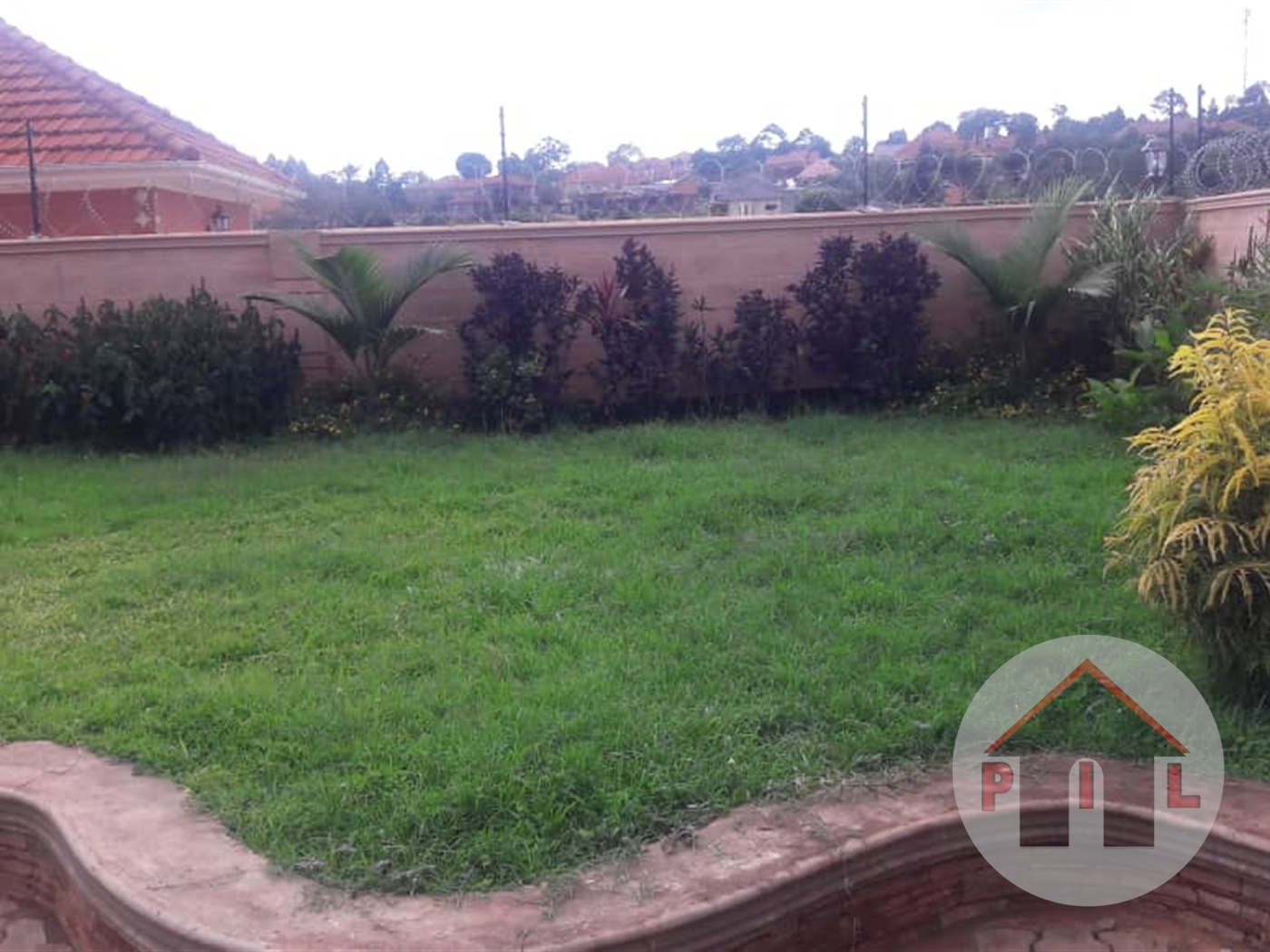 Bungalow for sale in Kira Wakiso