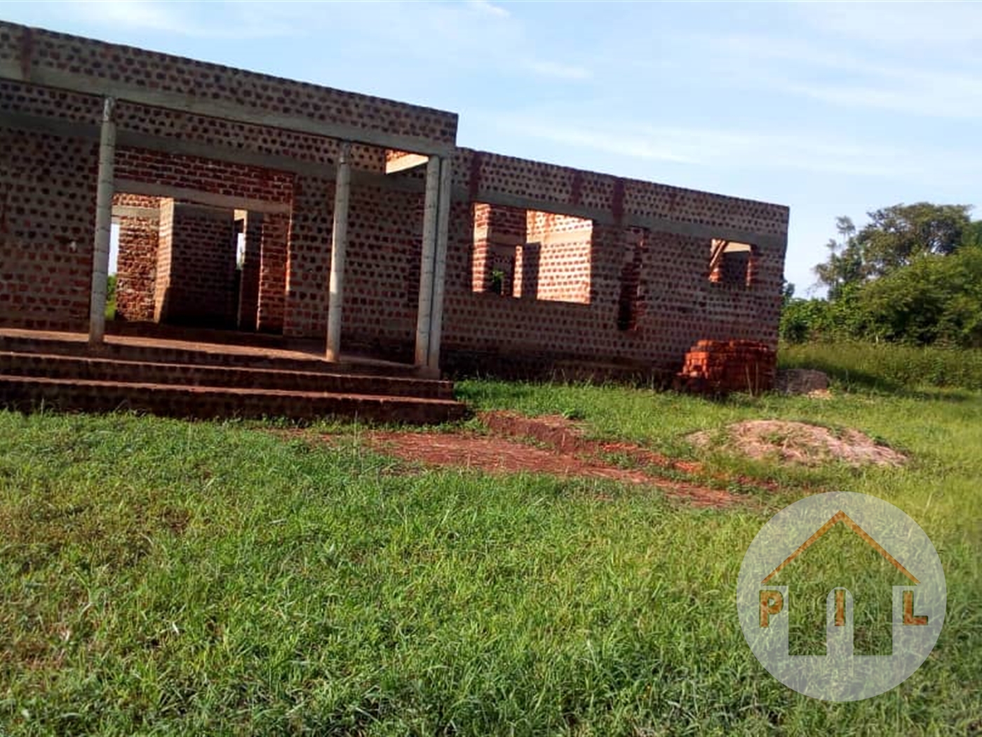 Shell House for sale in Nakweelo Wakiso