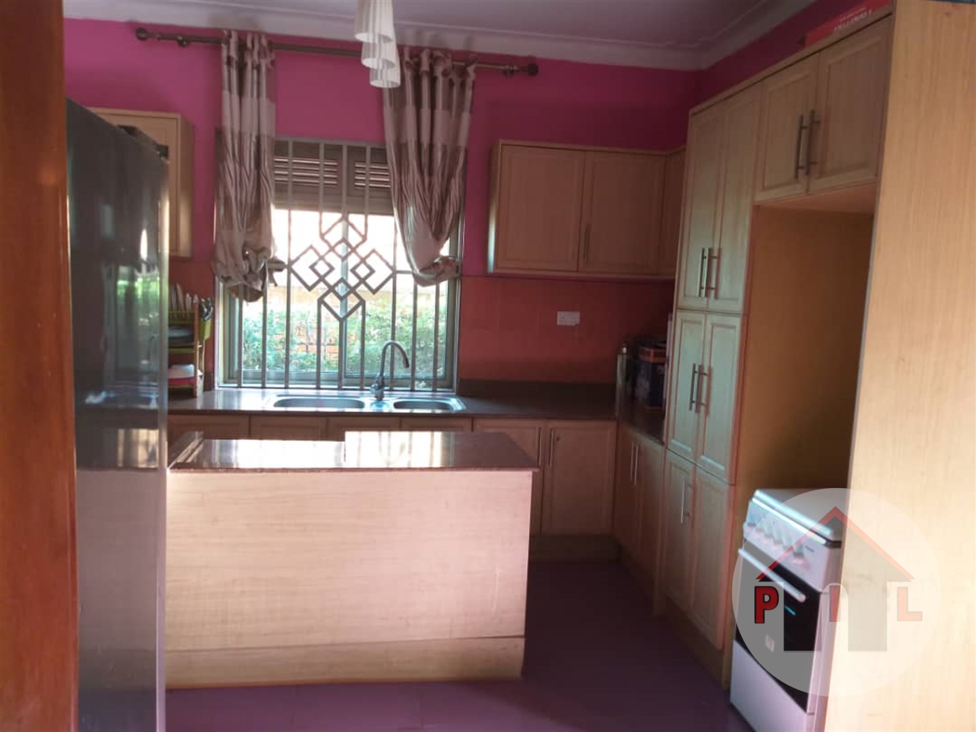 Apartment for rent in Kiwaatule Wakiso