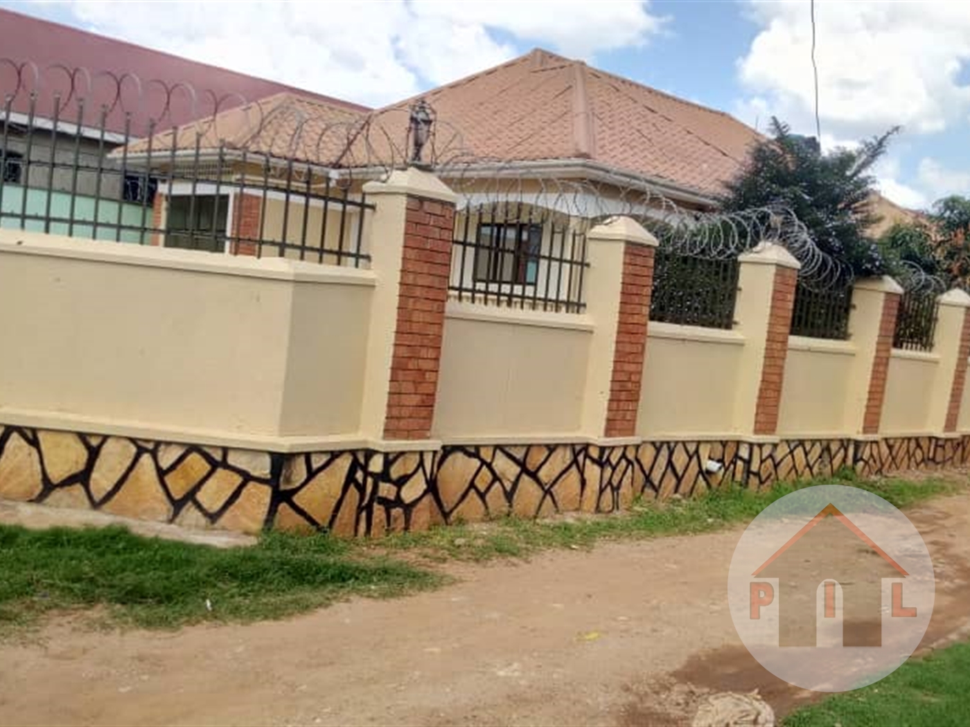 Bungalow for sale in Mukono Mukono