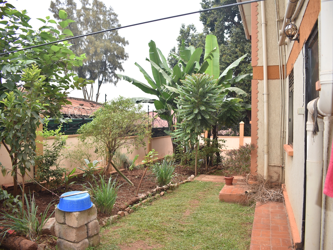 Semi Detached for sale in Mbuya Kampala