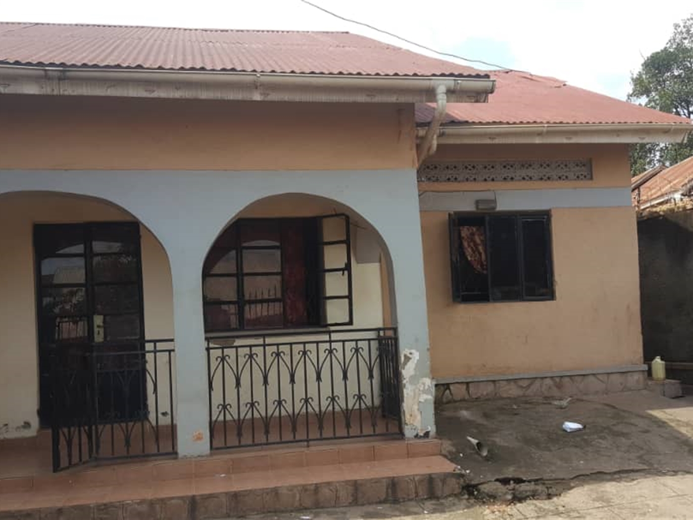 Bungalow for sale in Kansanga Kampala