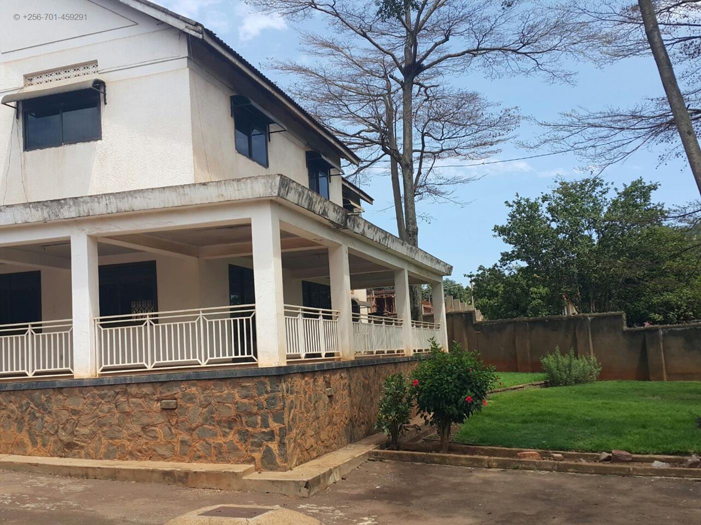 Town House for sale in Kansanga Kampala