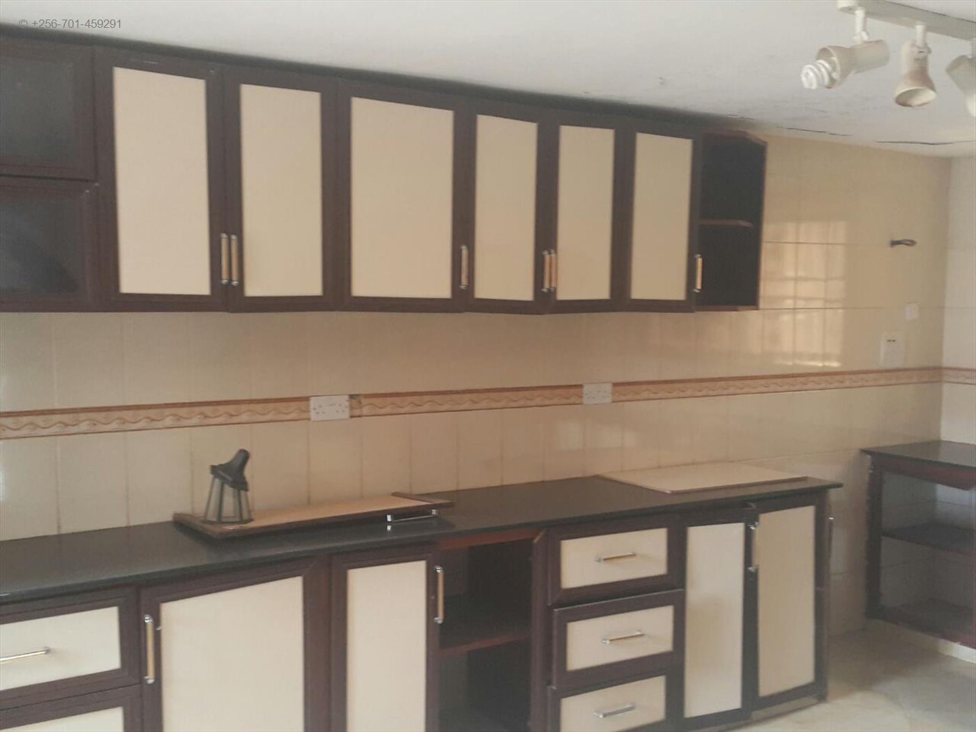 Town House for sale in Kansanga Kampala