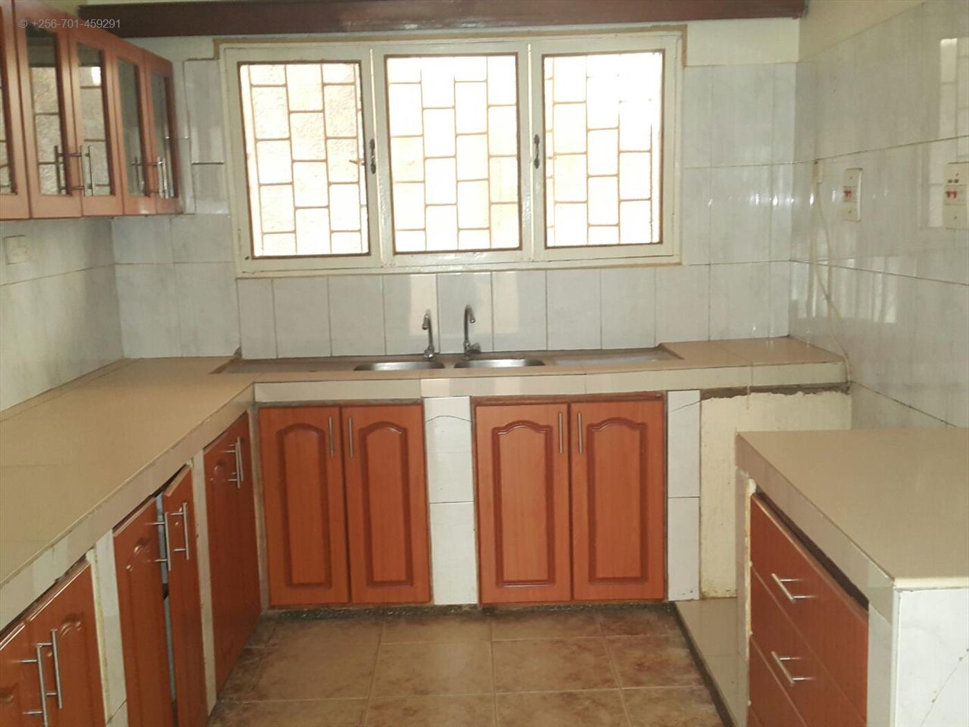 Town House for sale in Namuwongo Kampala