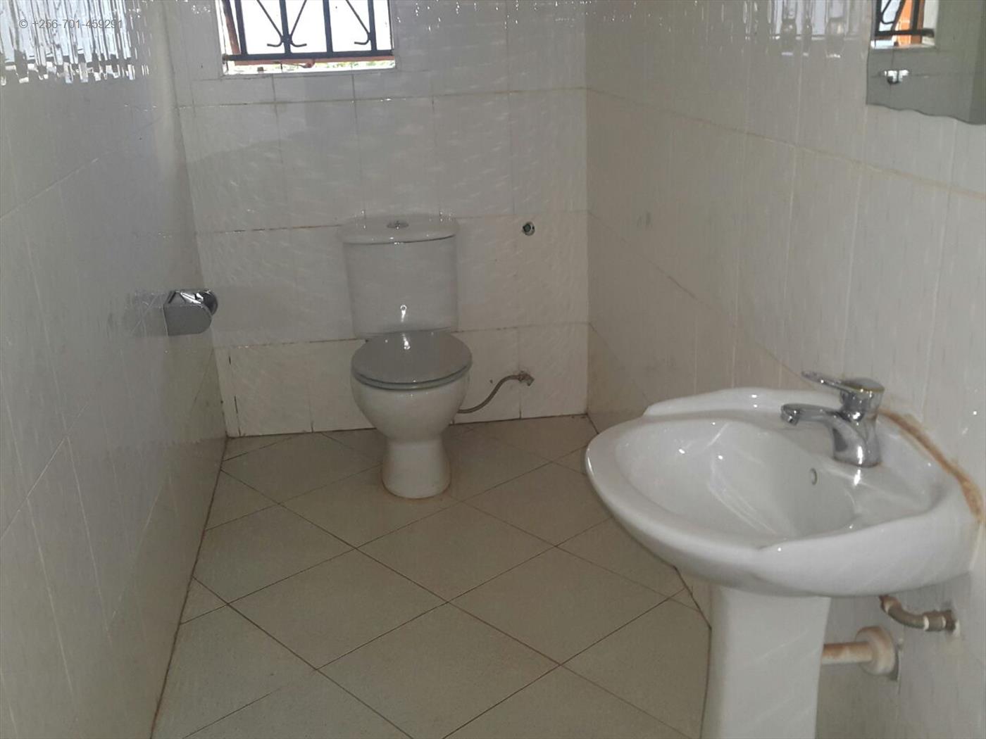 Town House for rent in Muyenga Kampala