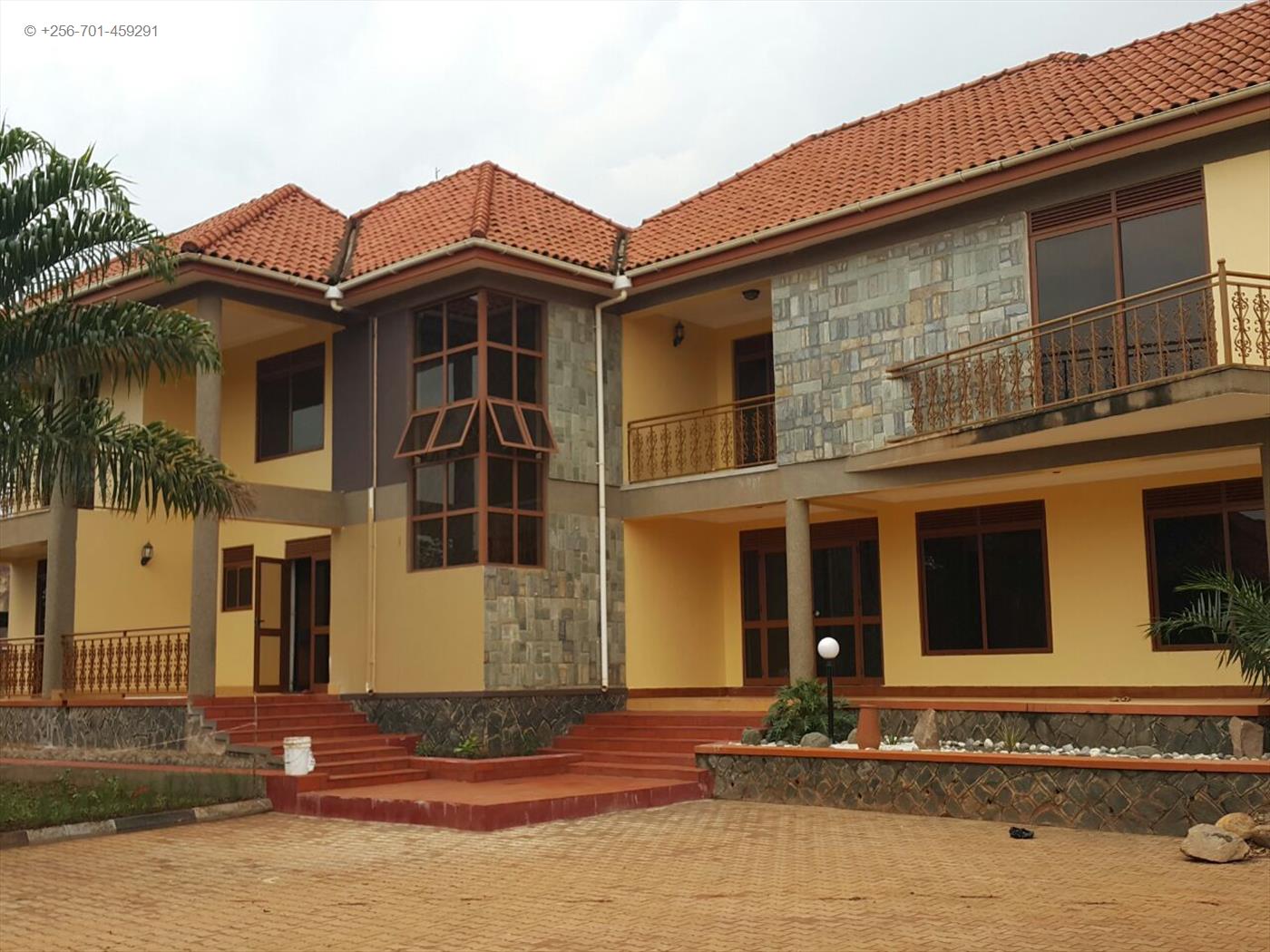 Town House for rent in Muyenga Kampala