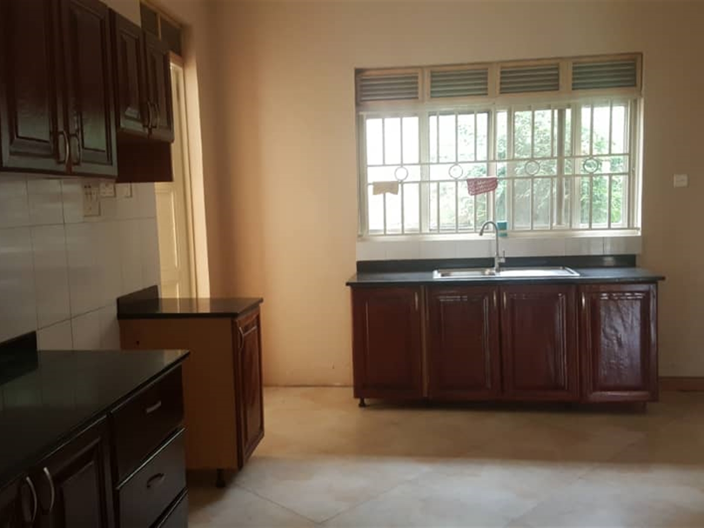 Bungalow for rent in Kansanga Kampala