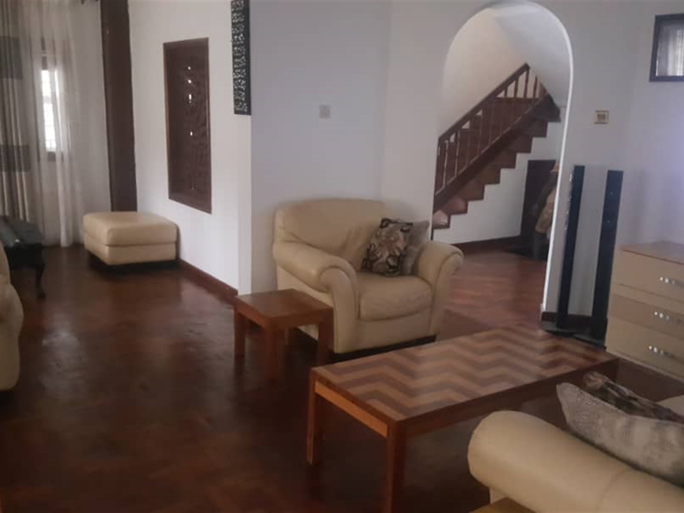 Mansion for rent in Kansanga Kampala