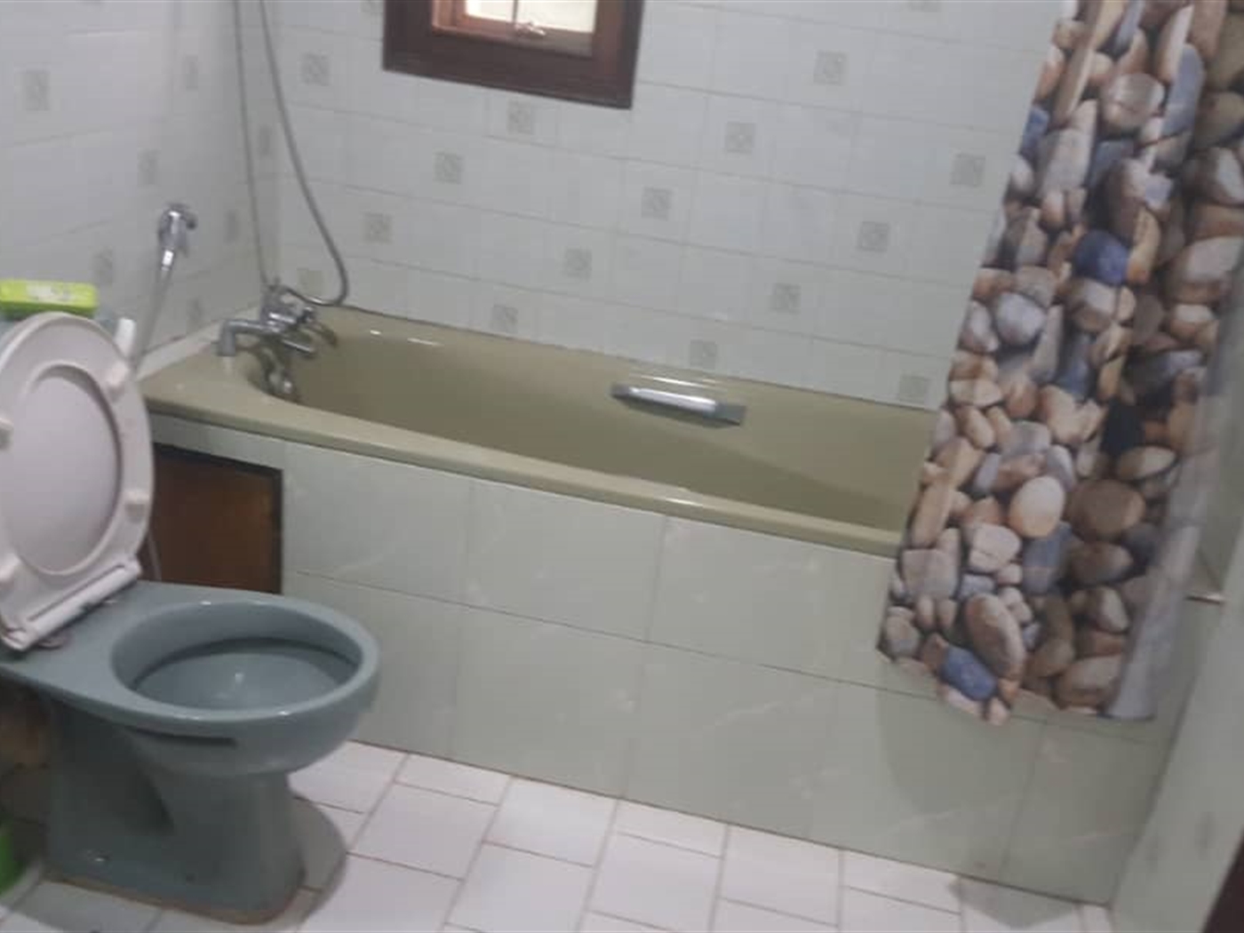 Bathroom (Toilet)