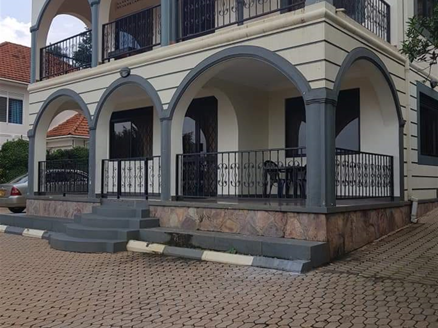 Mansion for sale in Muyenga Kampala