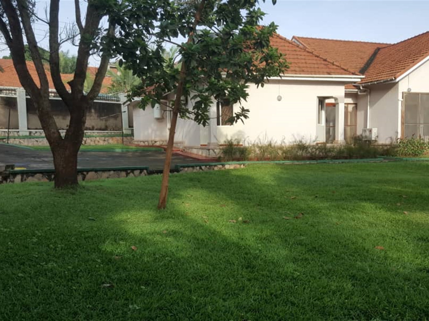 Bungalow for rent in Muyenga Kampala