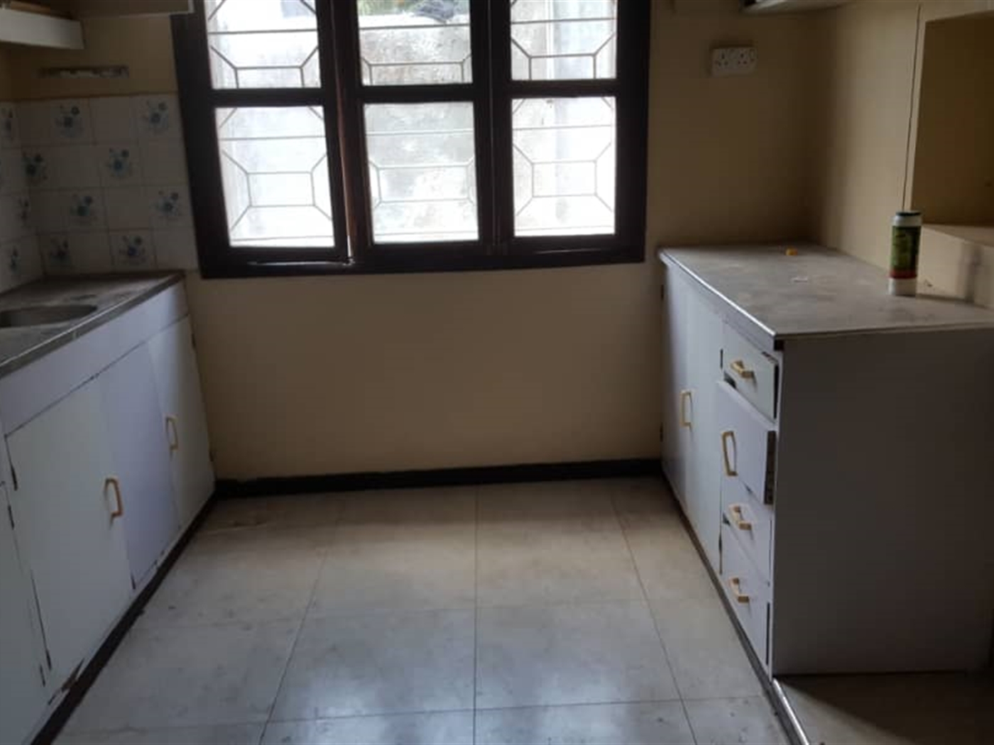 Bungalow for rent in Muyenga Kampala