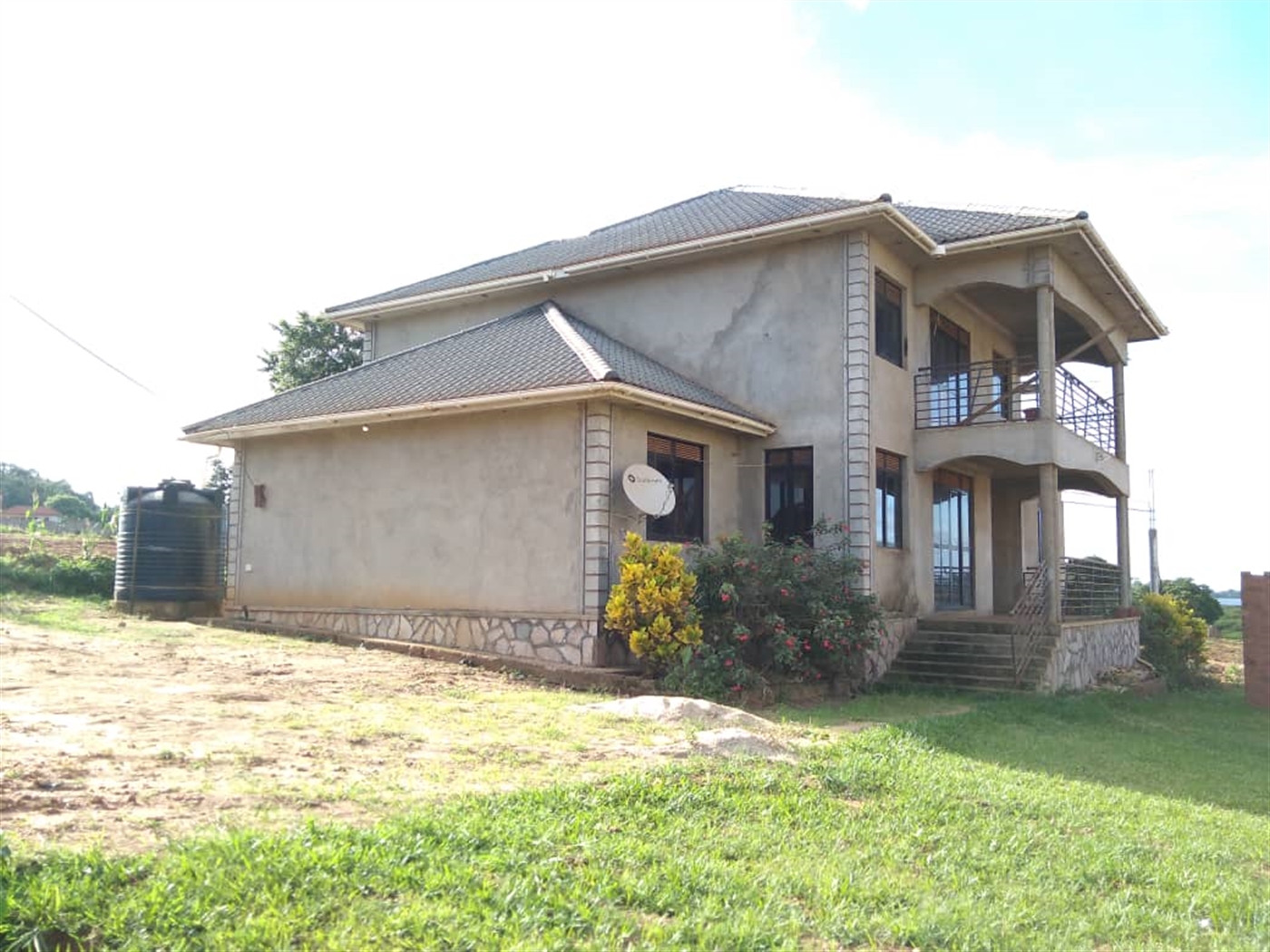 Mansion for sale in Kawuku Wakiso
