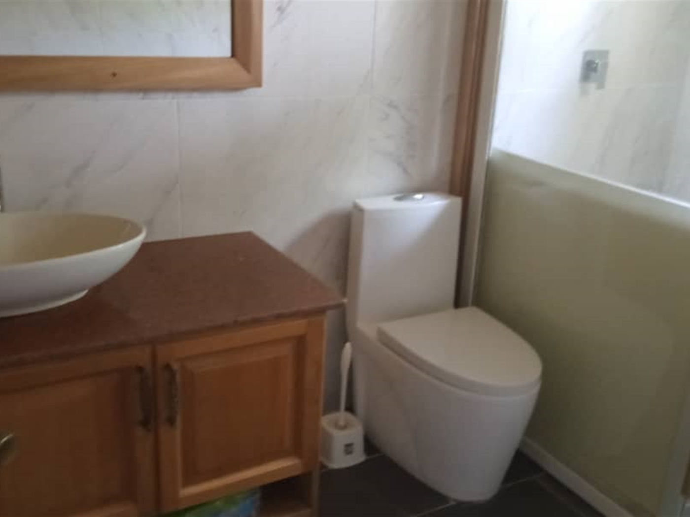 Bathroom (Toilet)