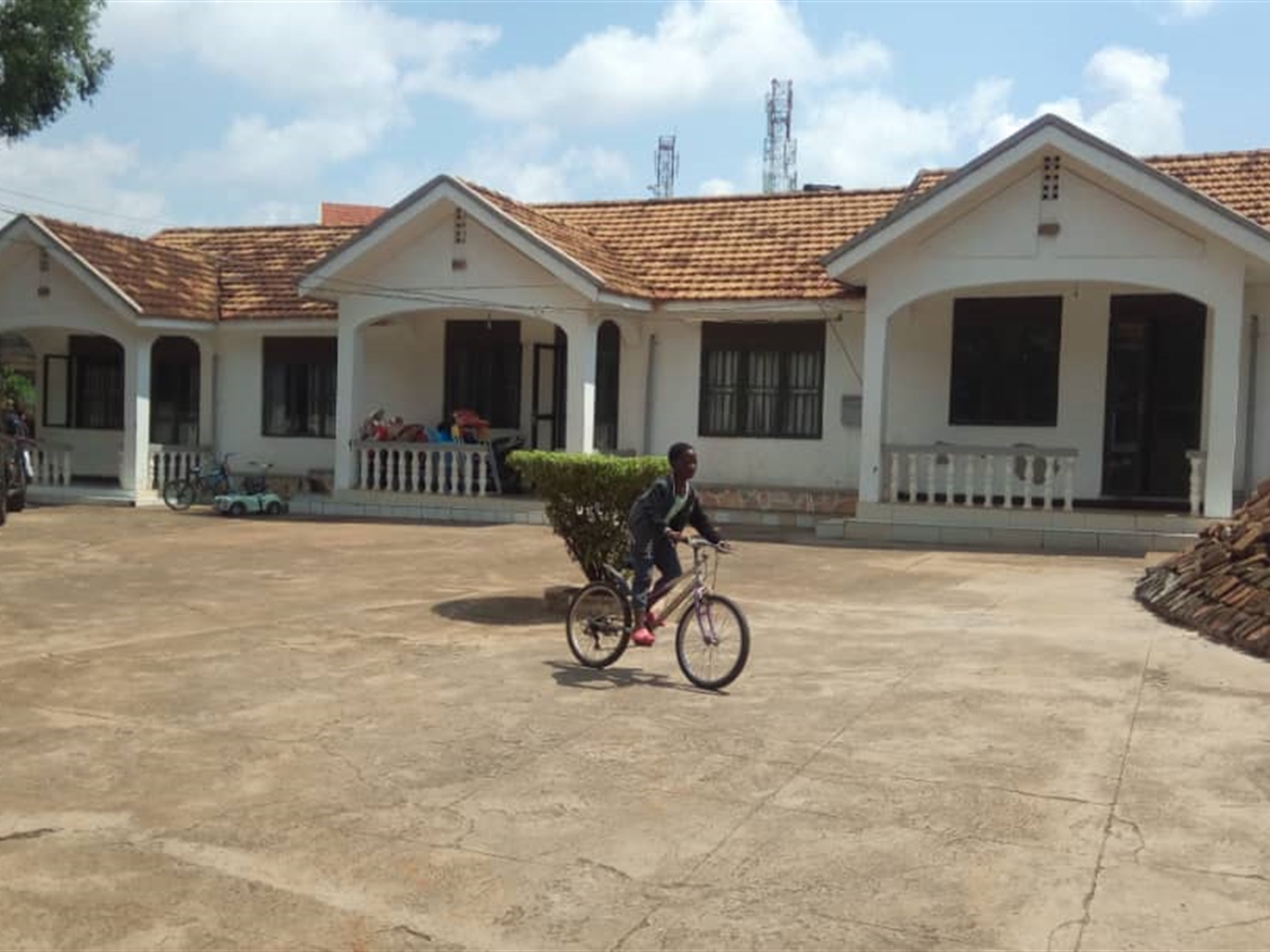 Semi Detached for sale in Muyenga Kampala