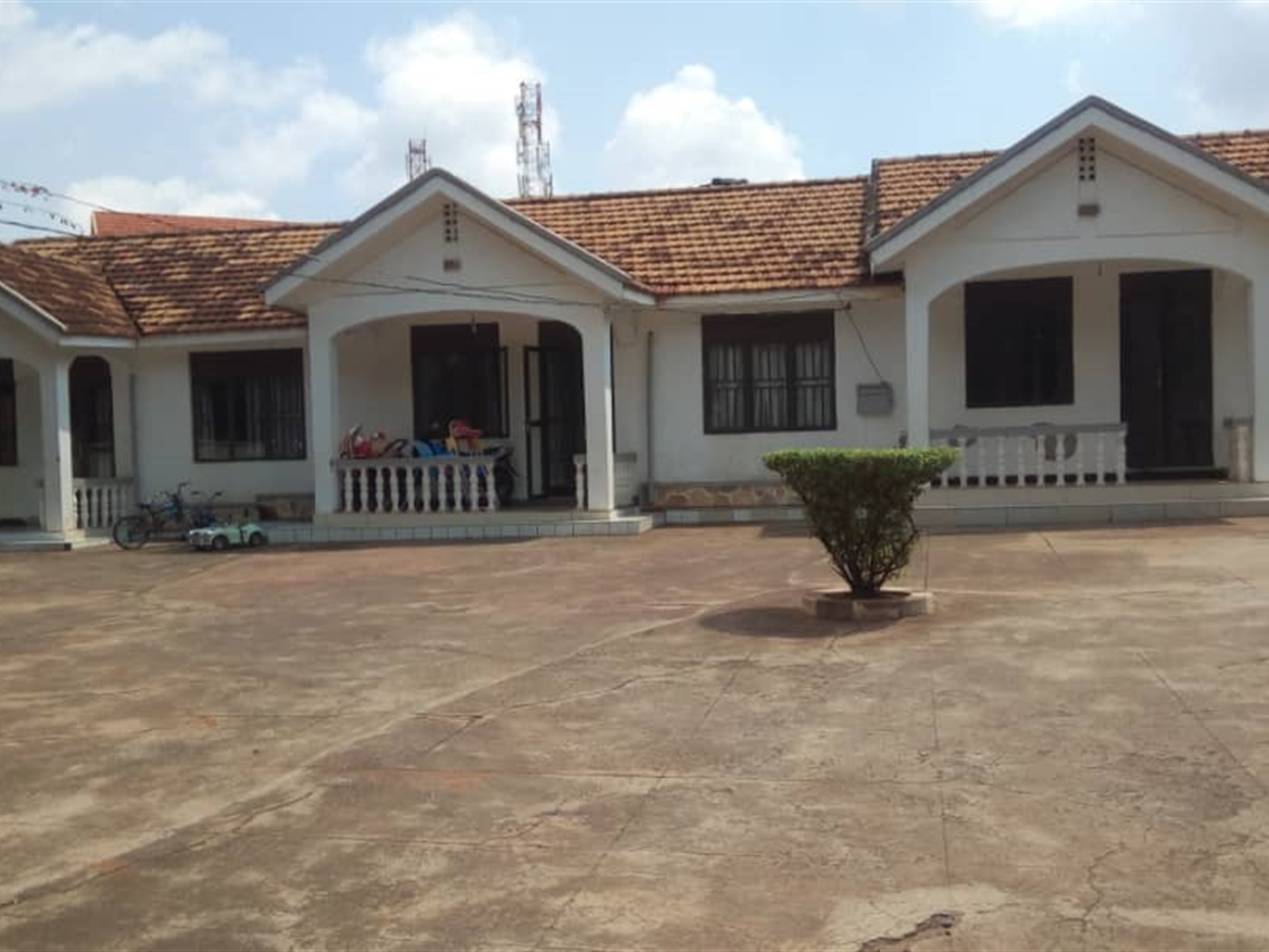 Semi Detached for sale in Muyenga Kampala