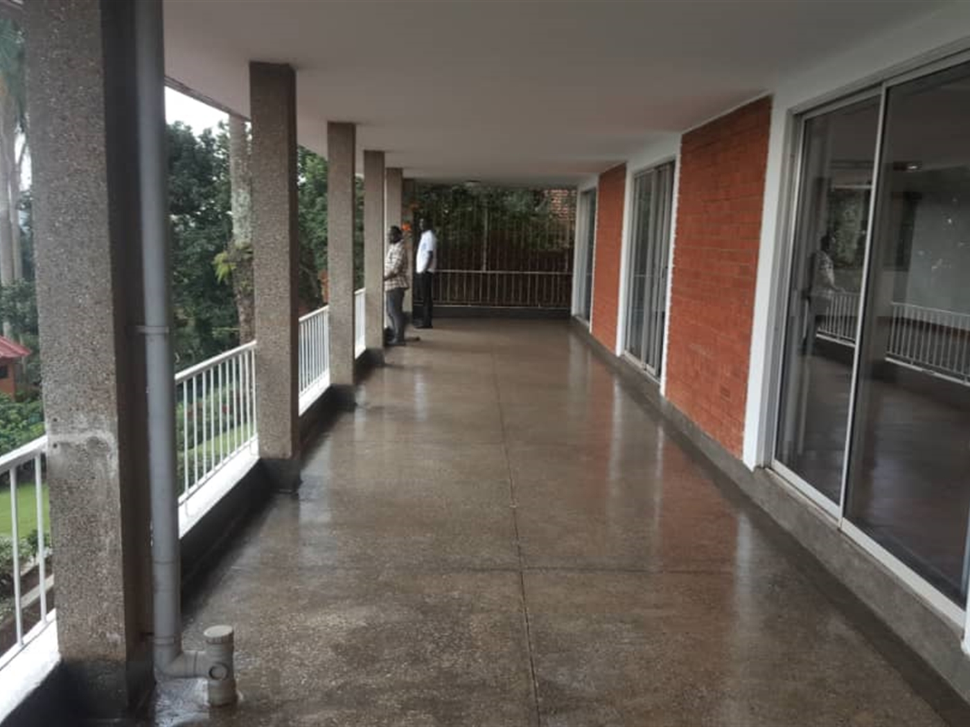 Mansion for rent in Kololo Kampala