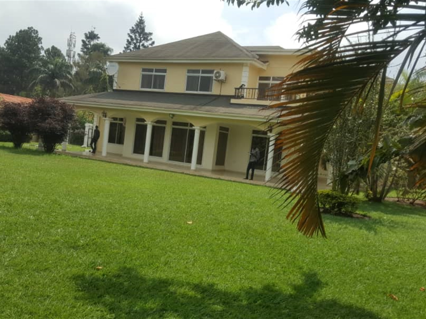 Mansion for rent in Naguru Kampala