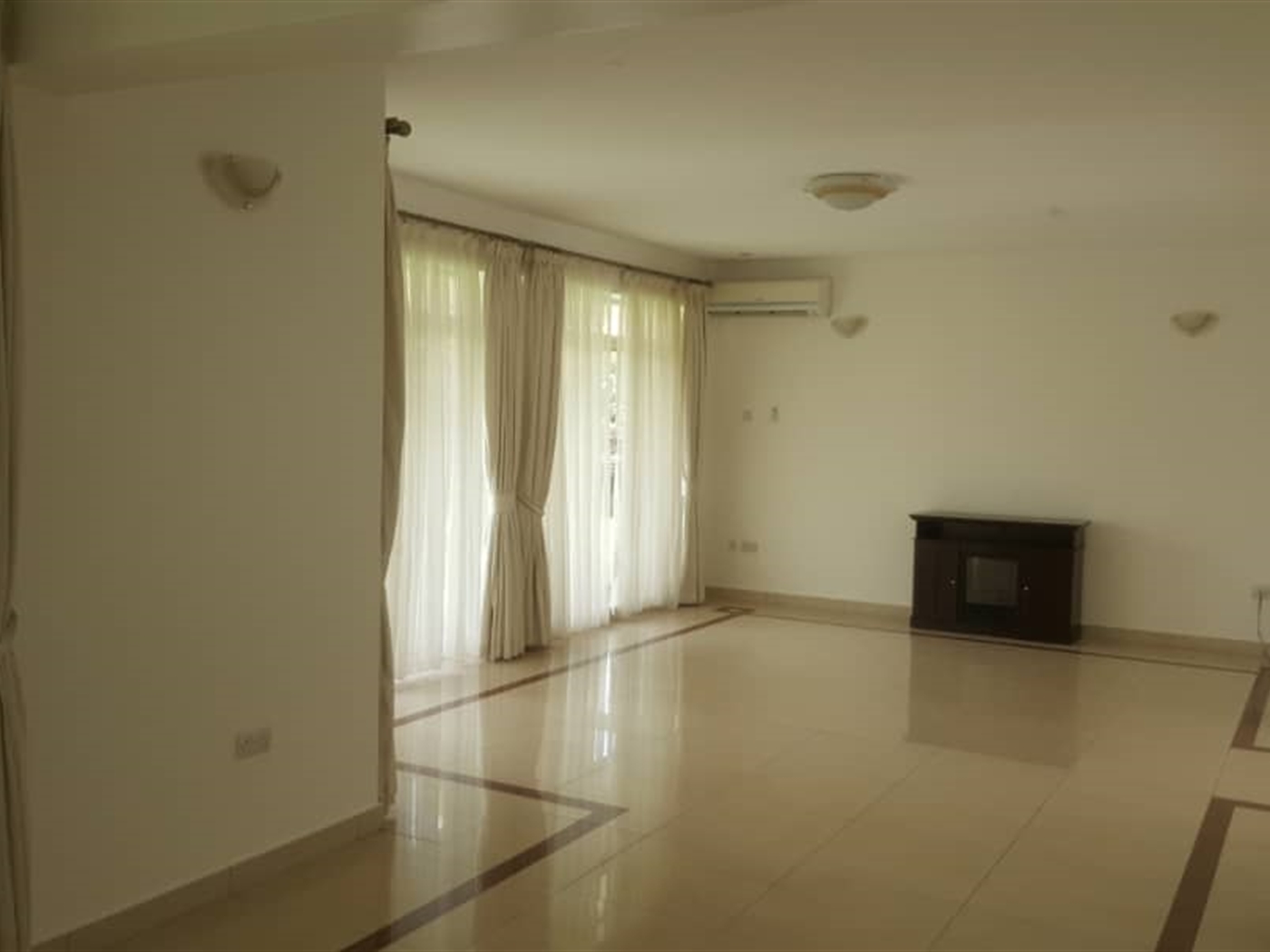 Mansion for rent in Naguru Kampala