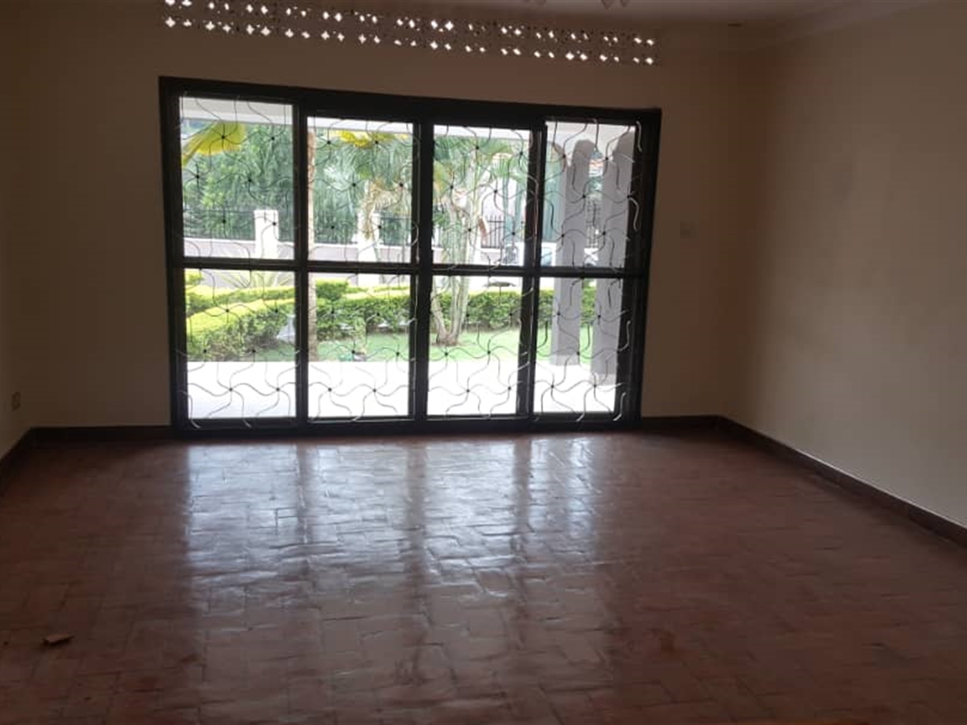 Bungalow for rent in Naguru Kampala