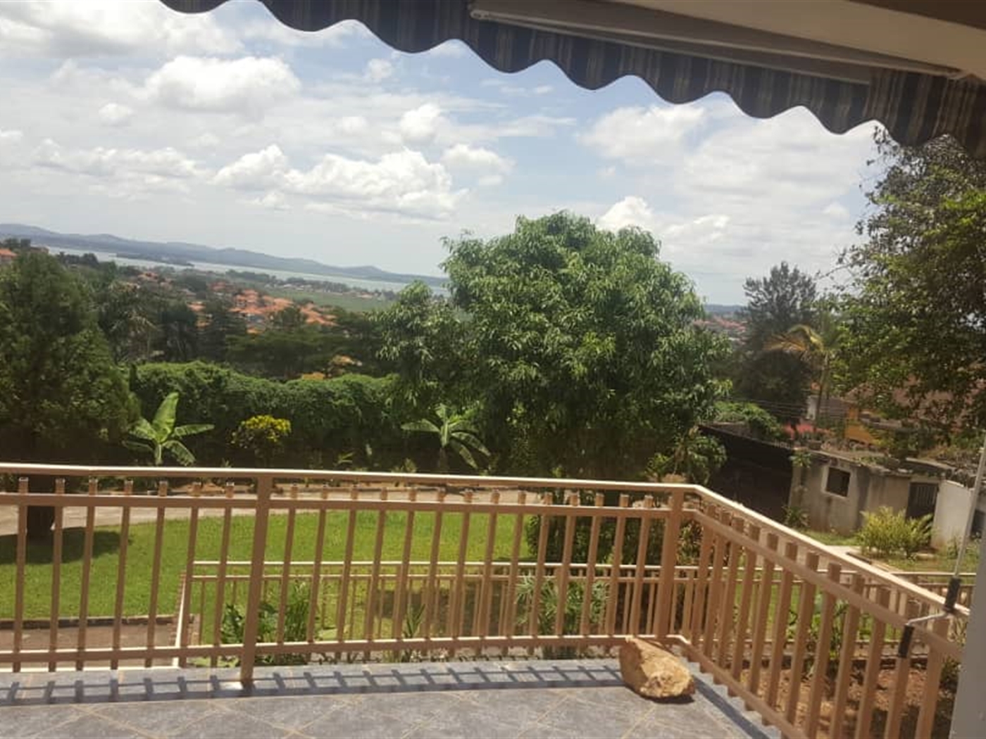 Bungalow for rent in Muyenga Kampala