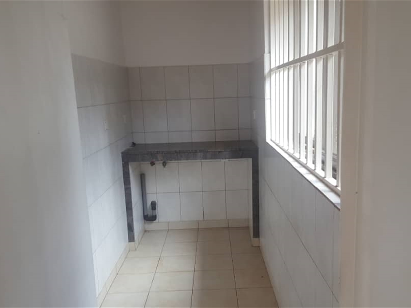 Bungalow for rent in Muyenga Kampala