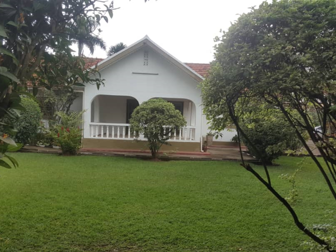 Bungalow for sale in Kololo Kampala