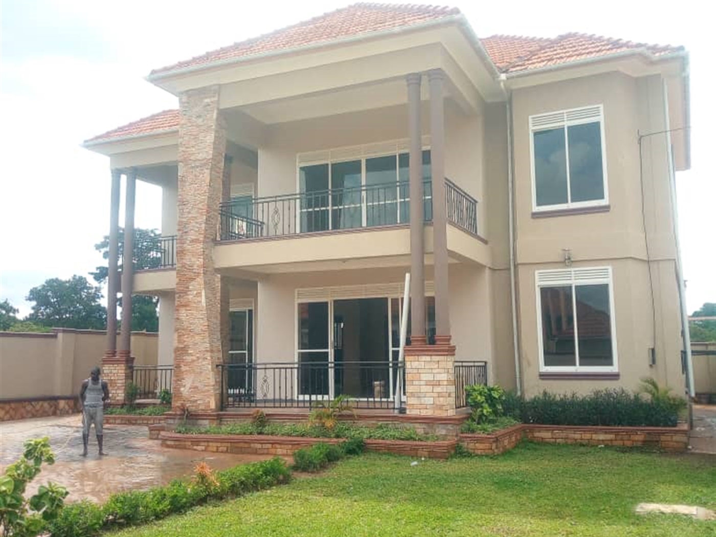 Mansion for sale in Akright Kampala