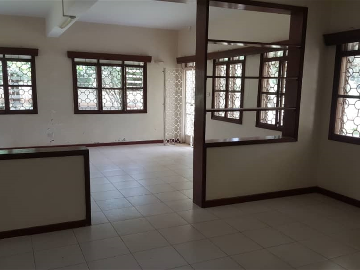 Mansion for rent in Kololo Kampala