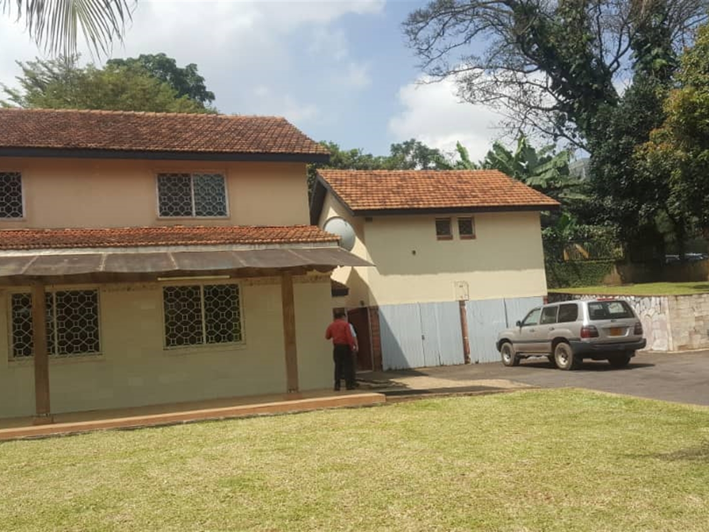 Mansion for rent in Kololo Kampala