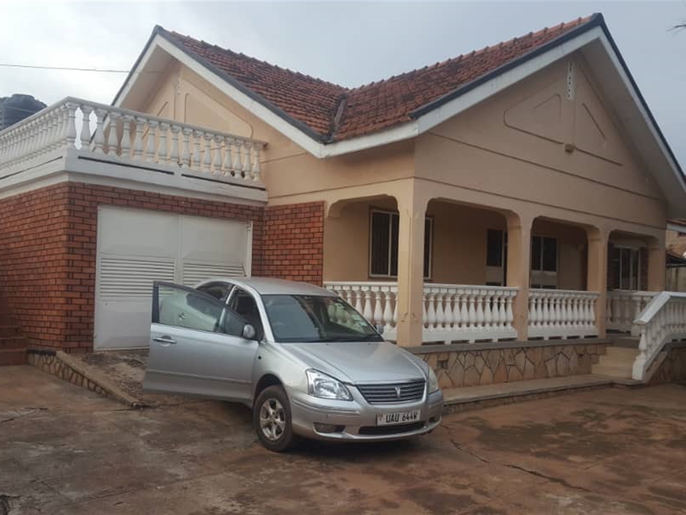 Bungalow for rent in Kabalagala Kampala