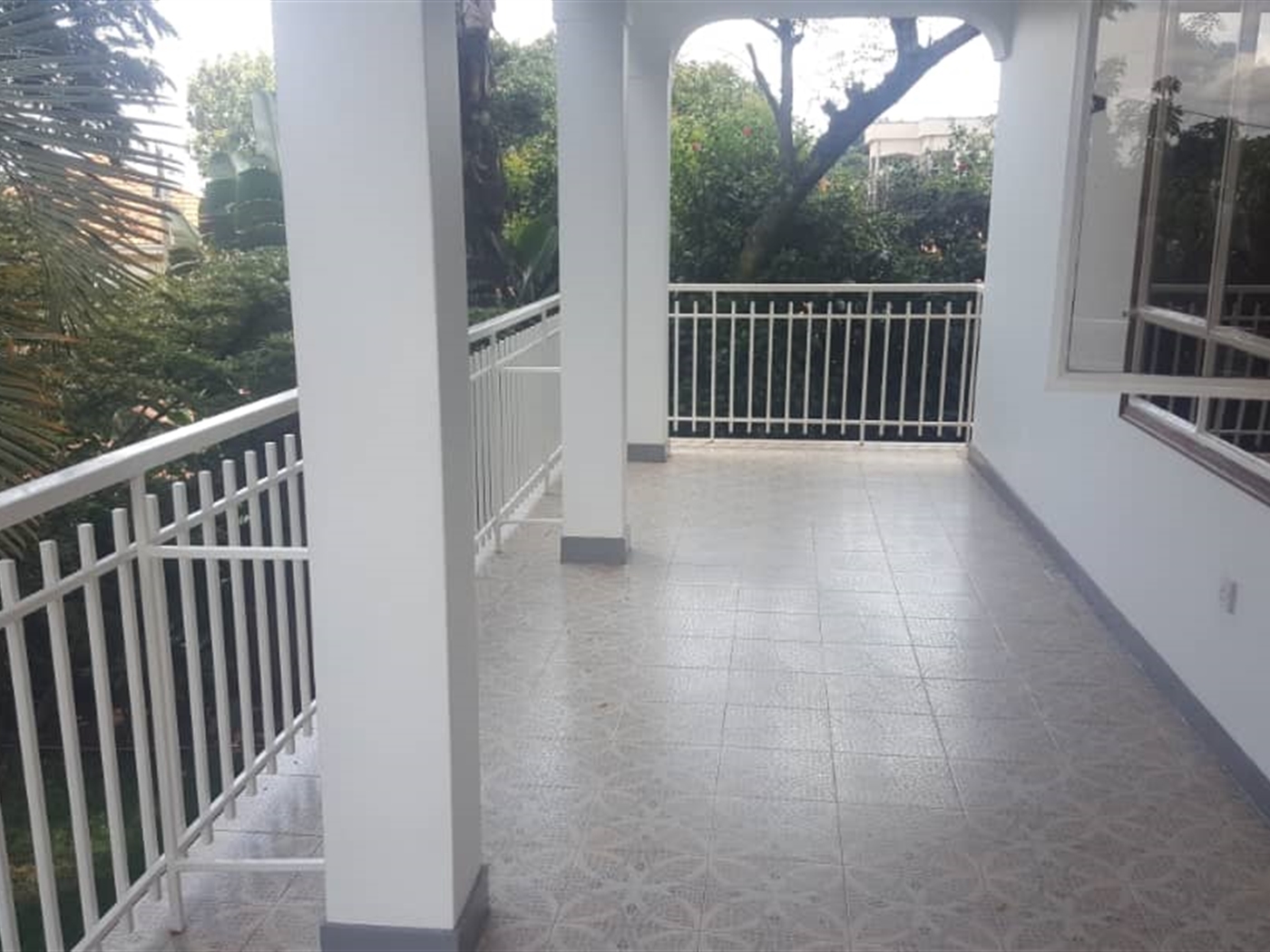 Mansion for rent in Buziga Kampala