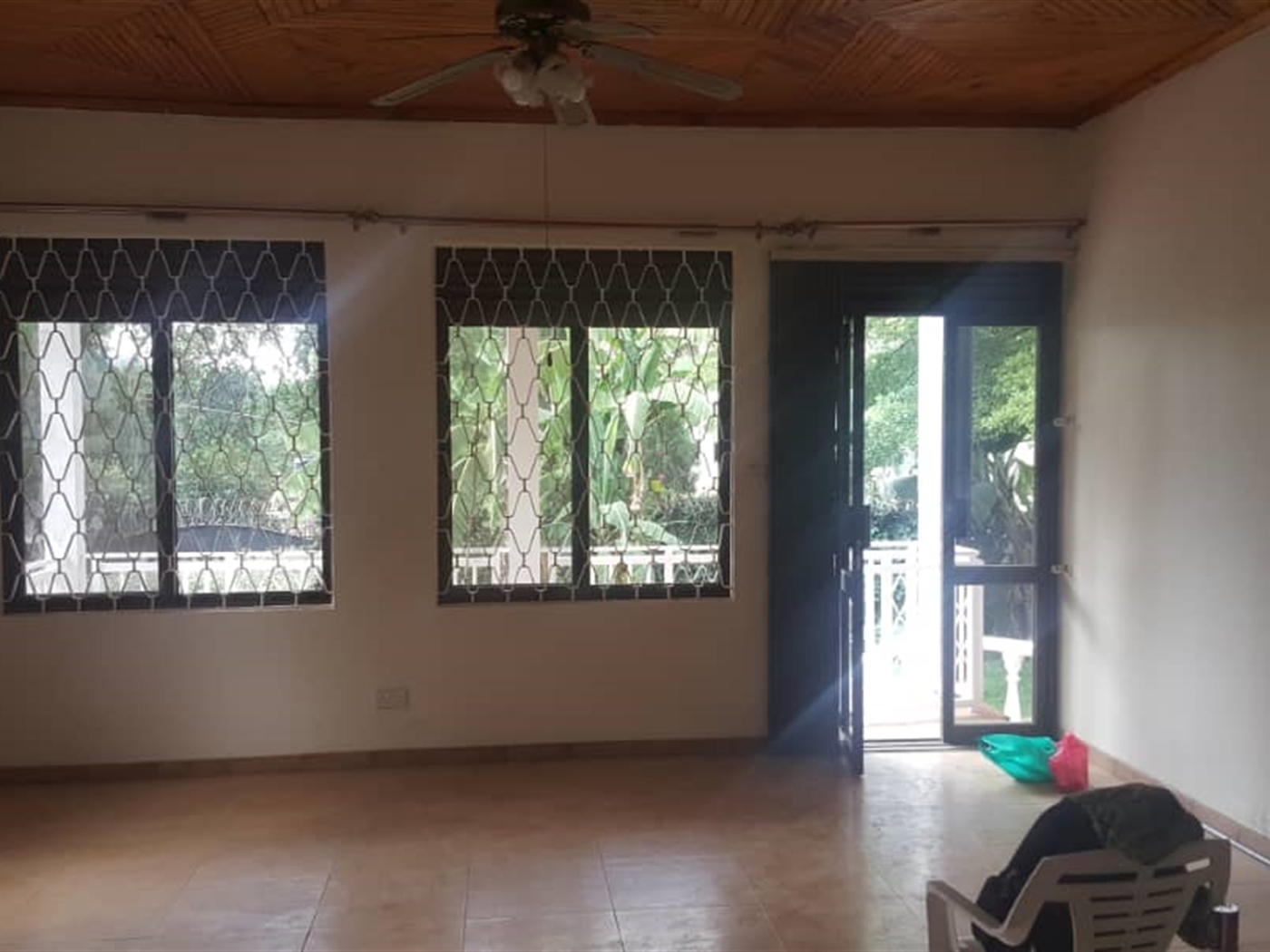 Bungalow for rent in Kololo Kampala