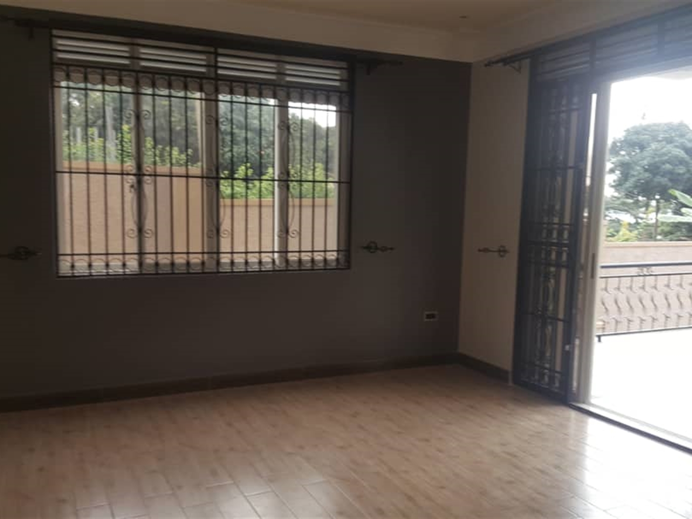 Bungalow for rent in Kololo Kampala