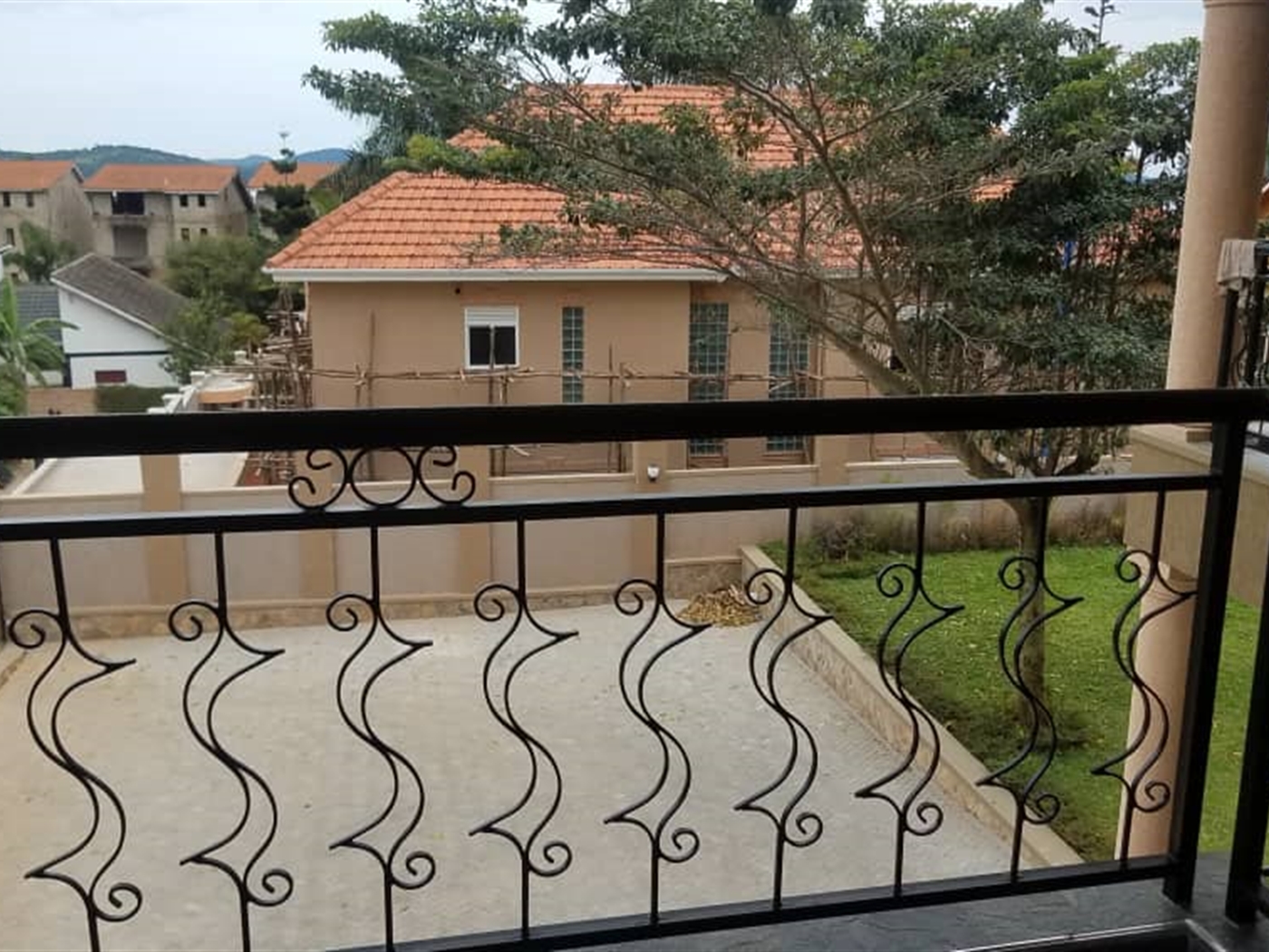 Mansion for sale in Munyonyo Kampala