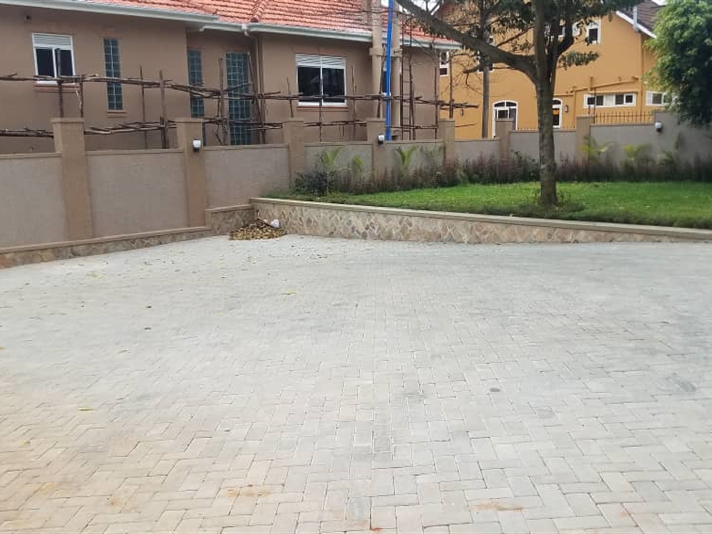 Mansion for sale in Munyonyo Kampala