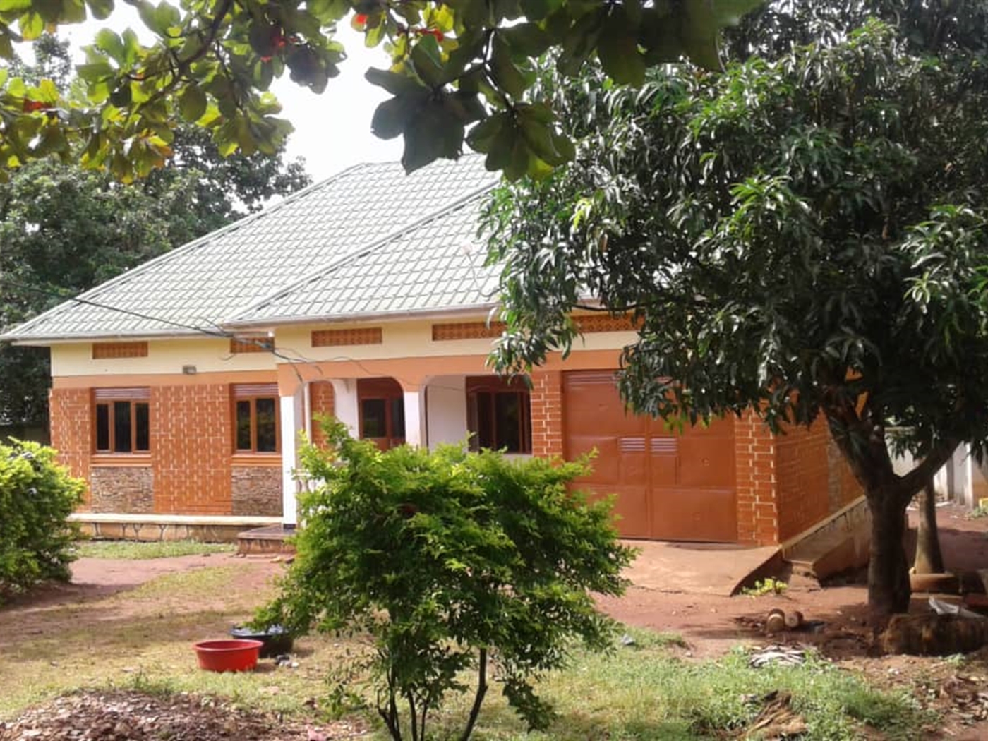 Bungalow for sale in Garuga Wakiso