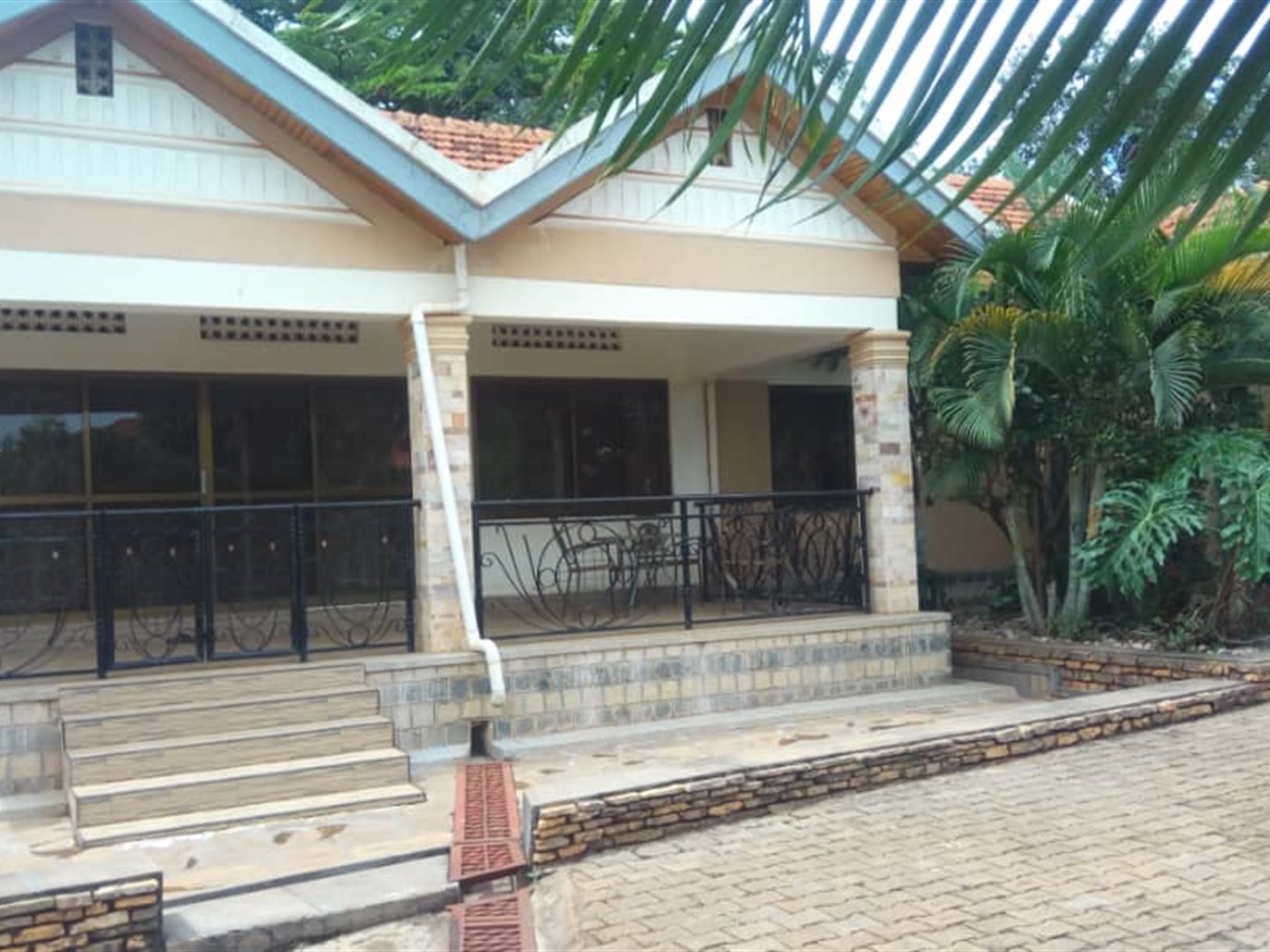 Mansion for sale in Buziga Kampala