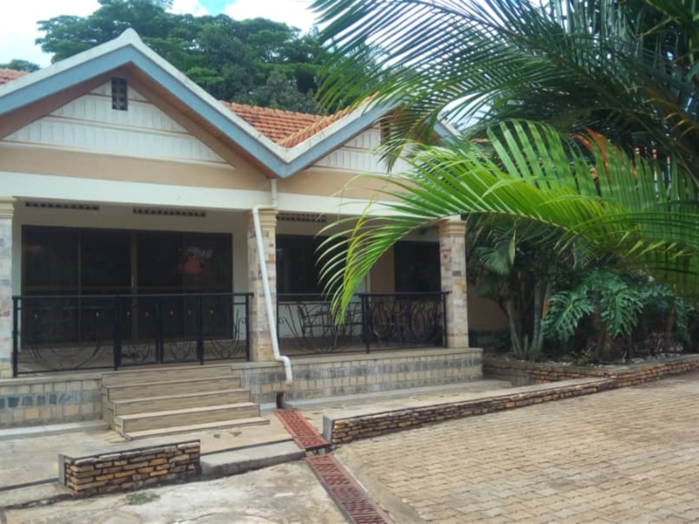 Mansion for sale in Buziga Kampala