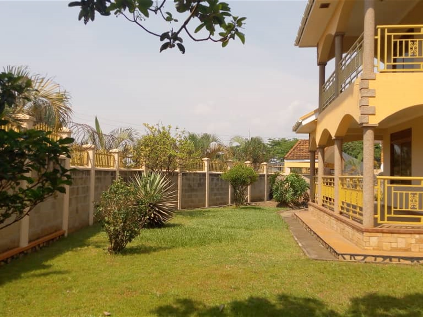 Mansion for sale in Bbunga Kampala