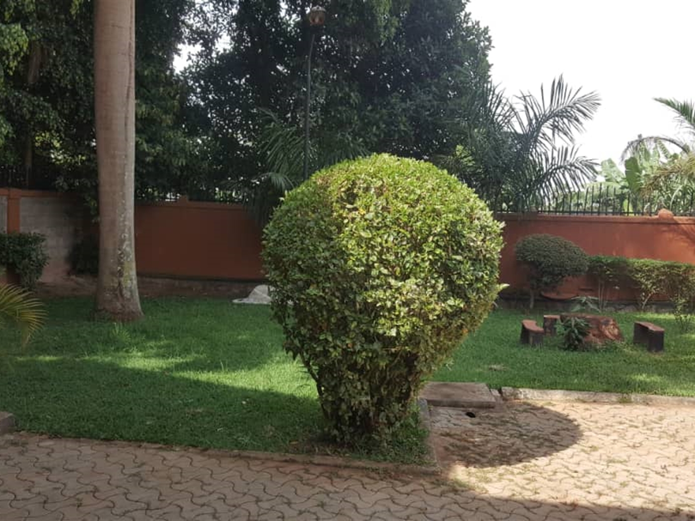 Bungalow for rent in Muyenga Kampala