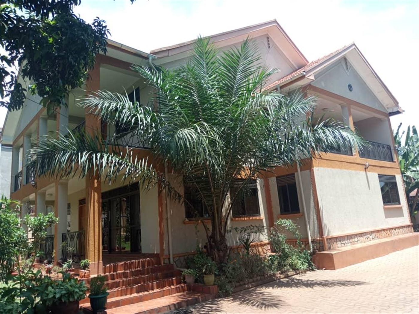 Mansion for sale in Mbuya Kampala